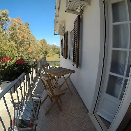 Bed and Breakfast Al Sole Di Pula Exterior foto