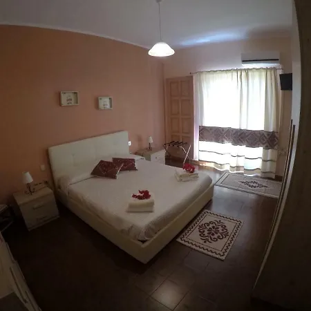Bed and Breakfast Al Sole Di Pula Exterior foto