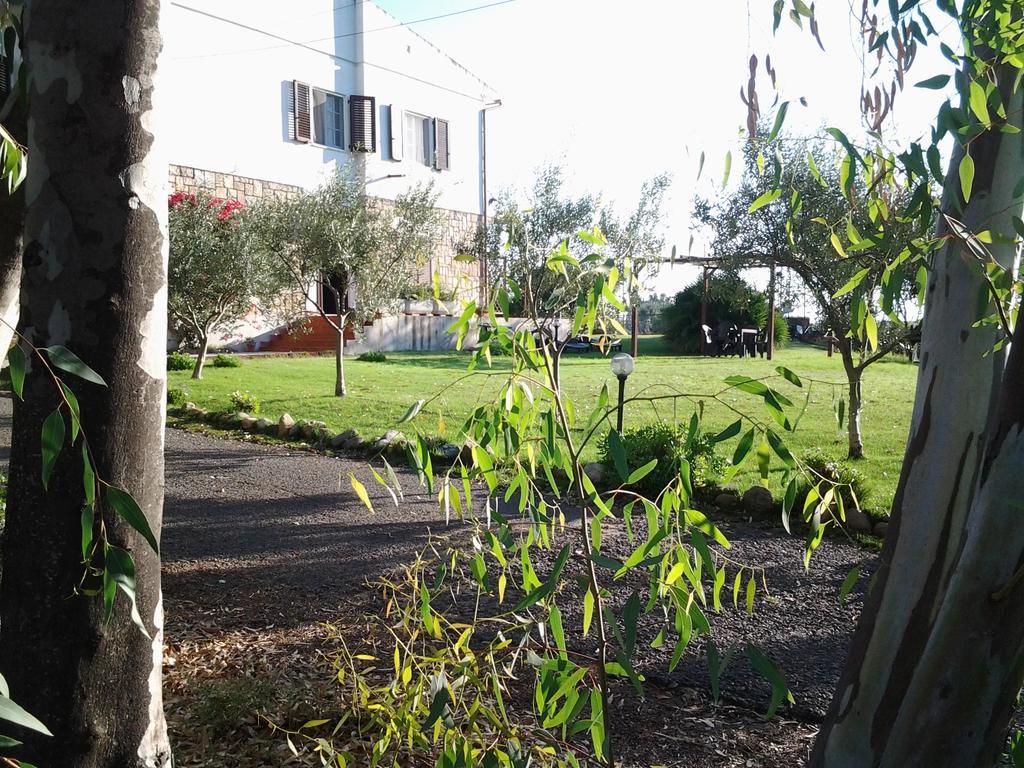 Bed & Breakfast Al Sole Di Pula